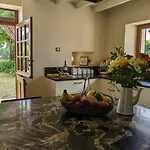 בית נופש Beautifully Renovated With Private Pool