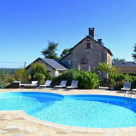 Beautifully Renovated With Private Pool Saint-Georges-de-Noisné