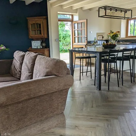Beautifully Renovated With Private Pool