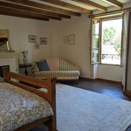 Beautifully Renovated With Private Pool