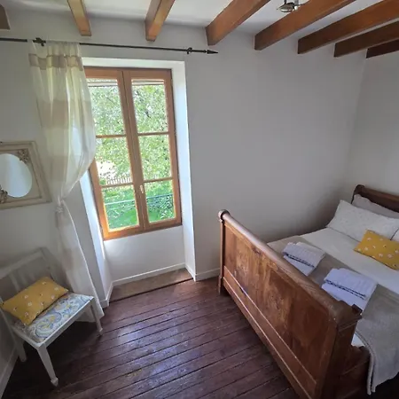 Beautifully Renovated With Private Pool Saint-Georges-de-Noisné